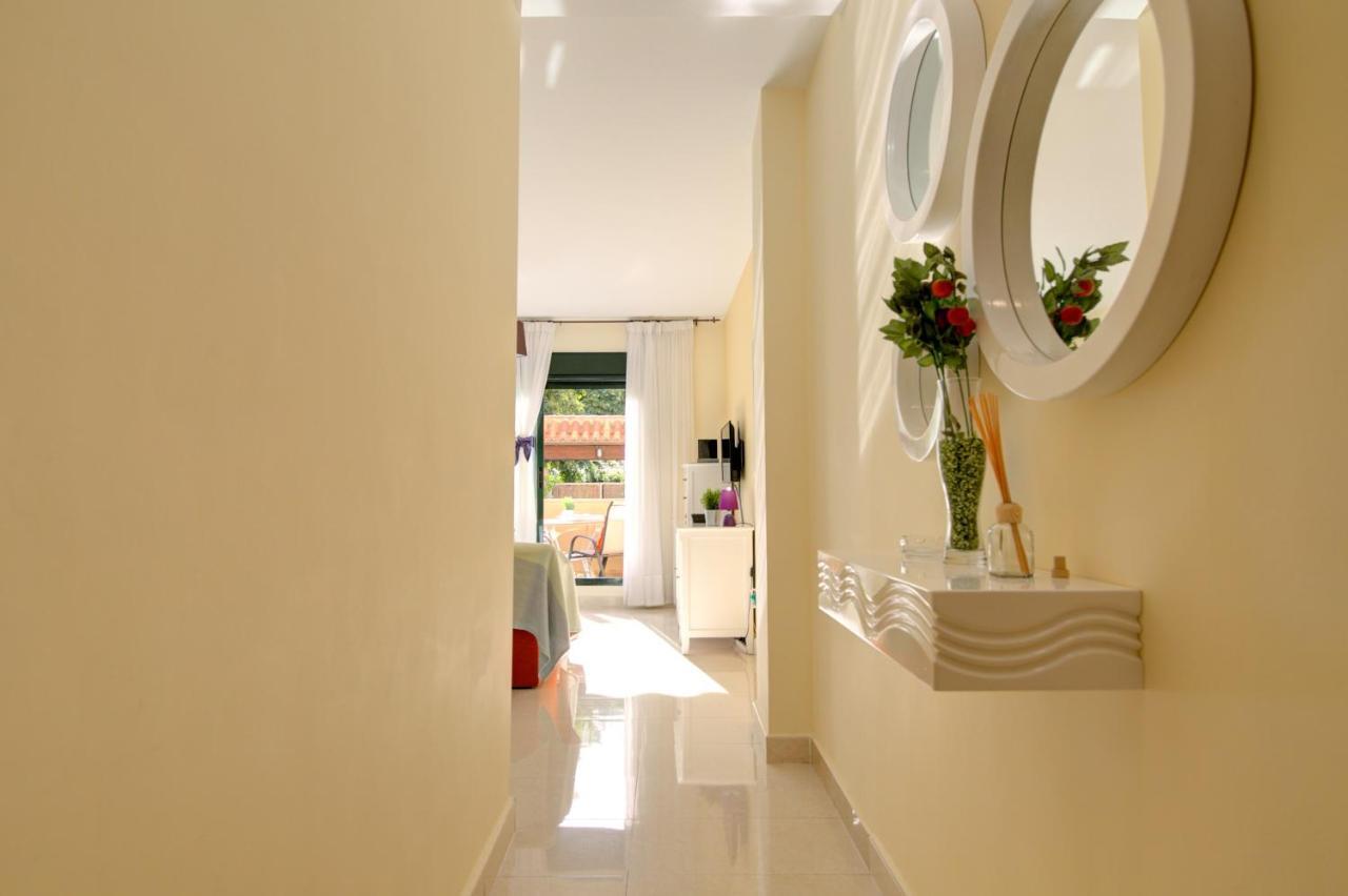 Apartamento Cala Bajo Nerja Esterno foto
